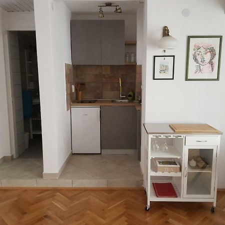 Ferienwohnung L&M Studio Apartman Pula Exterior foto