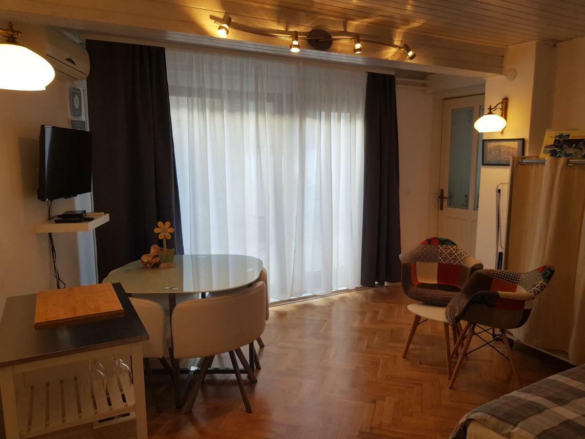 Ferienwohnung L&M Studio Apartman Pula Exterior foto