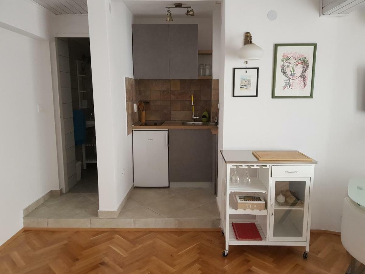 Ferienwohnung L&M Studio Apartman Pula Exterior foto