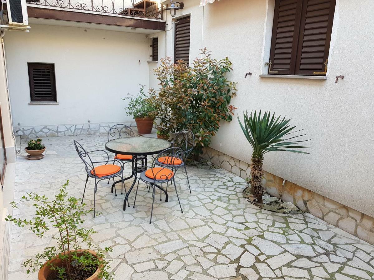Ferienwohnung L&M Studio Apartman Pula Exterior foto